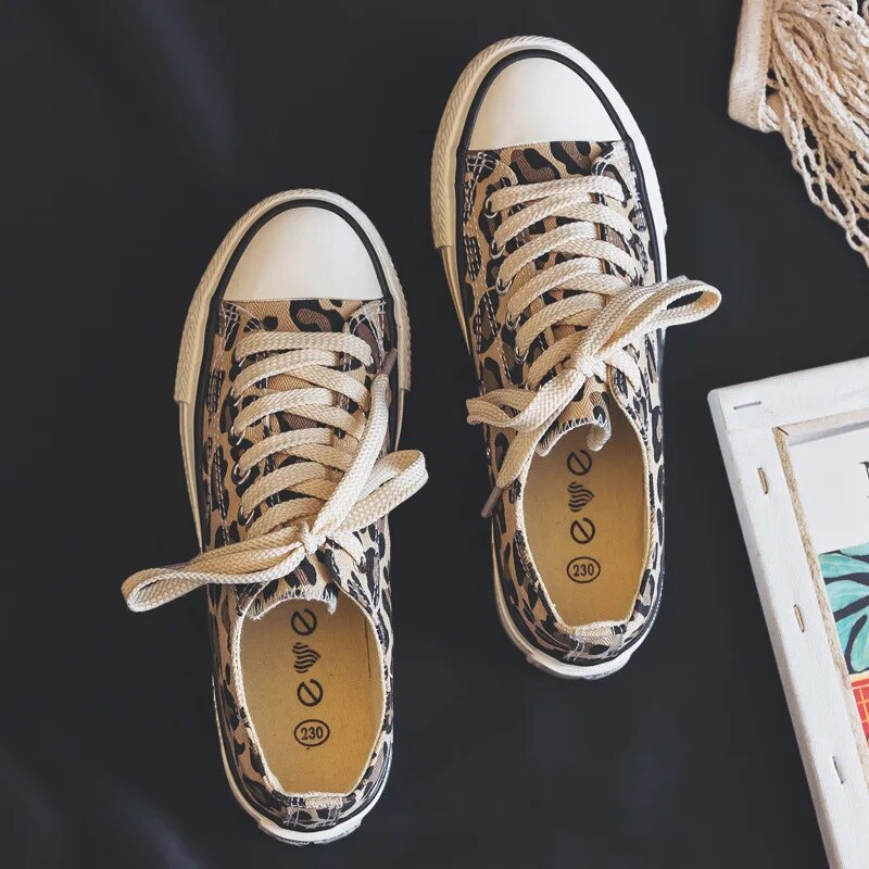 Viva Trend | Stilvolle Leopardenmuster Sportschuhe