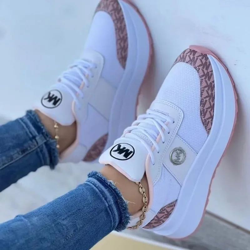 Viva Trend - Sportschuhe mit Schnürung für den Außeneinsatz