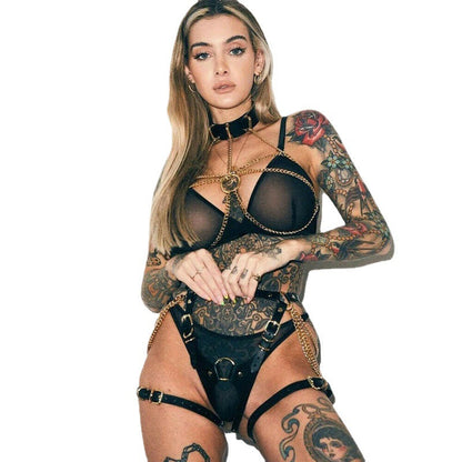 Elara | Dessous Lederbekleidung Bindungszwänge