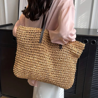 Noemi | Leichte Tasche mit großem Fassungsvermögen