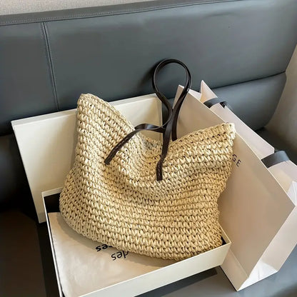 Noemi | Leichte Tasche mit großem Fassungsvermögen