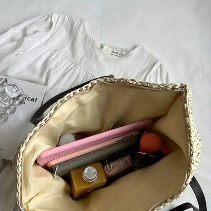 Noemi | Leichte Tasche mit großem Fassungsvermögen