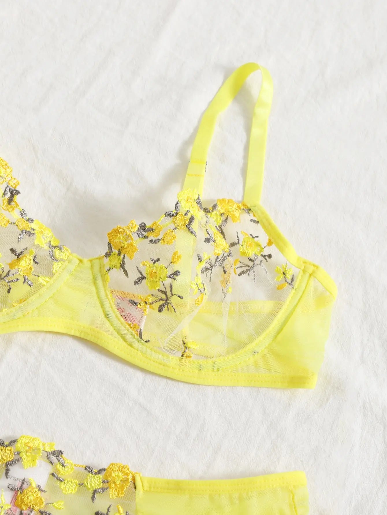 Viva Trend | Dessous Sommermode schicke Frauen