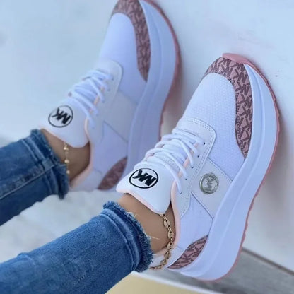 Viva Trend - Sportschuhe mit Schnürung für den Außeneinsatz