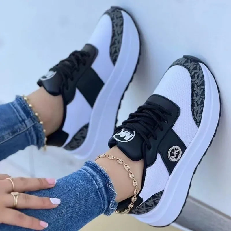 Viva Trend - Sportschuhe mit Schnürung für den Außeneinsatz