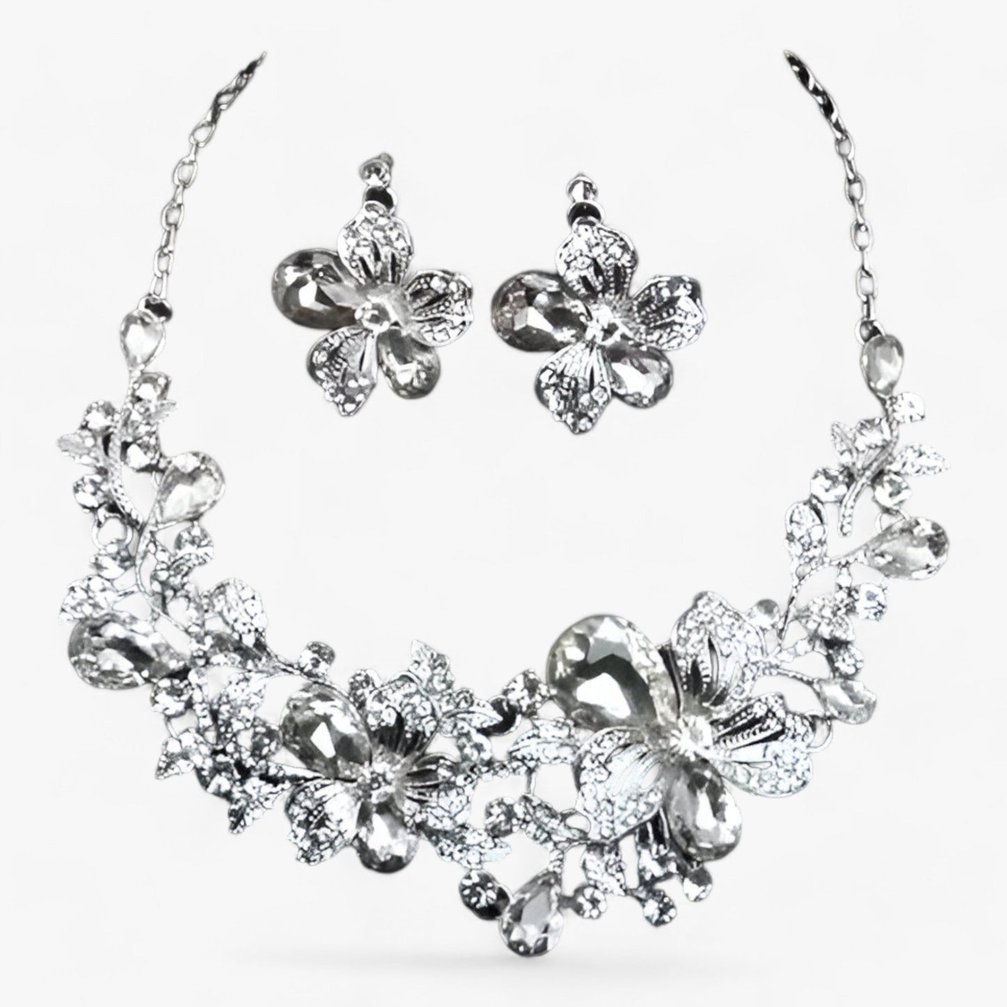 Viva Trend| Brautschmuck - Betonen Sie Ihre Schönheit mit einer Emaille-Blumenkette und Ohrringen